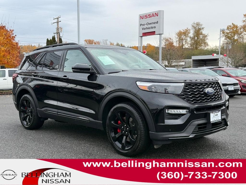 2023 Ford Explorer ST's photo