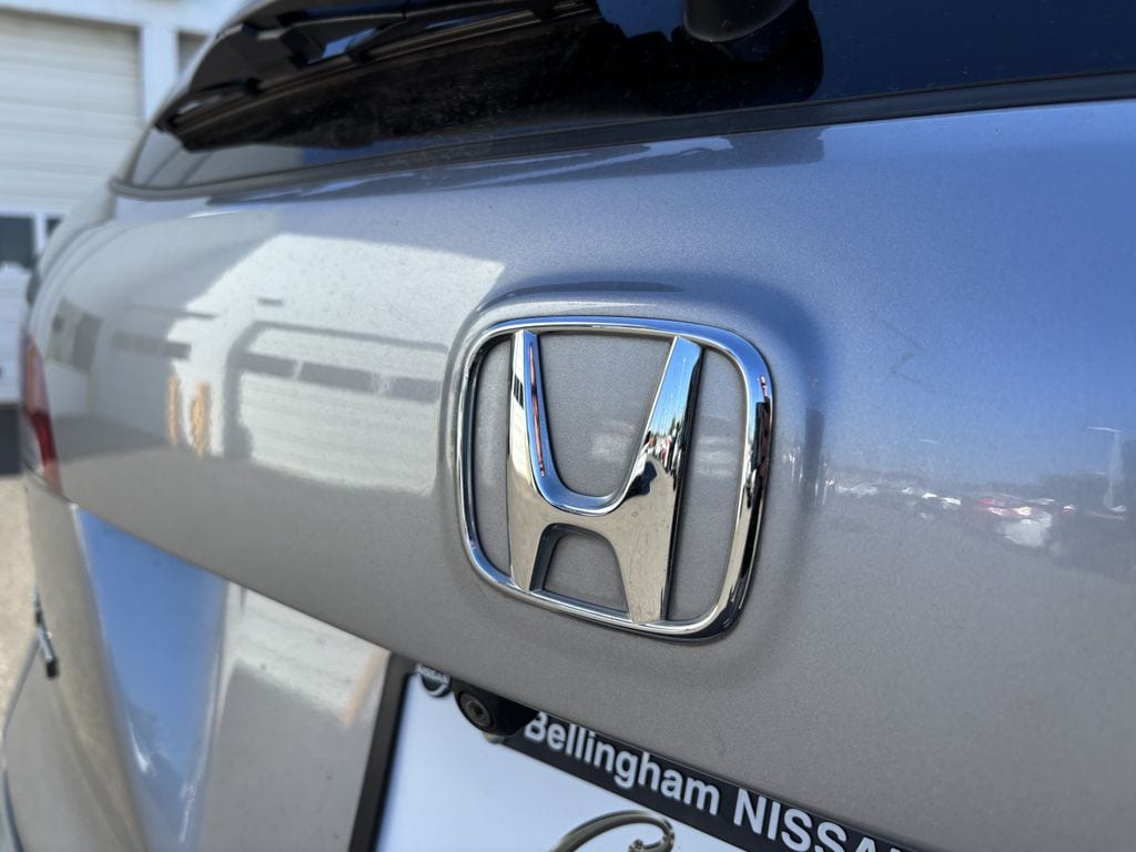 2021 Honda Pilot LX - Photo 10
