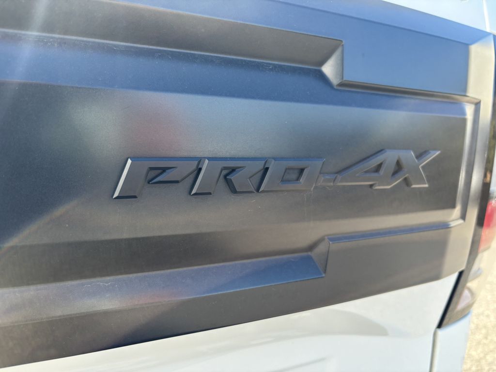 2026 Nissan Frontier PRO-4X - Photo 12