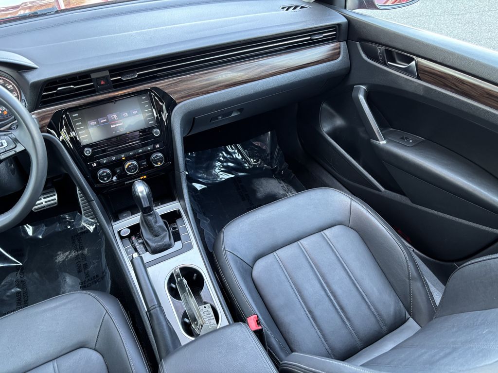 2022 Volkswagen Passat Limited Edition - Photo 18