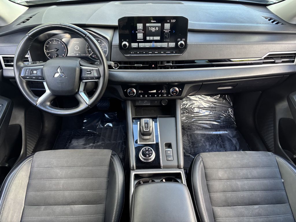 2024 Mitsubishi Outlander SE - Photo 22