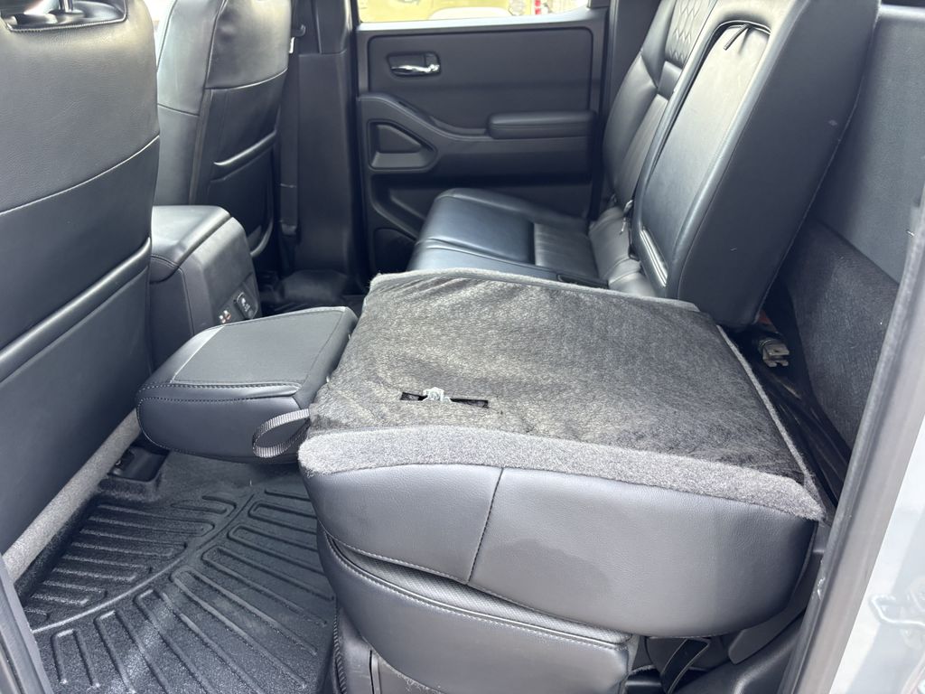 2022 Nissan Frontier PRO-4X - Photo 23