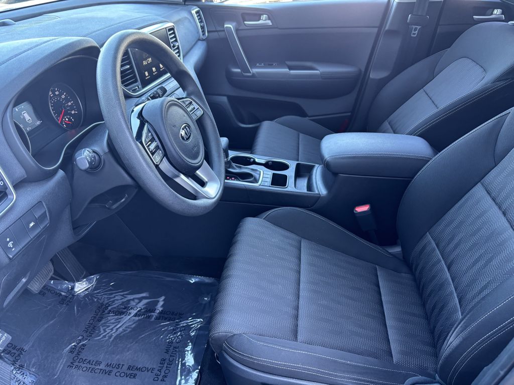 2022 Kia Sportage LX - Photo 12