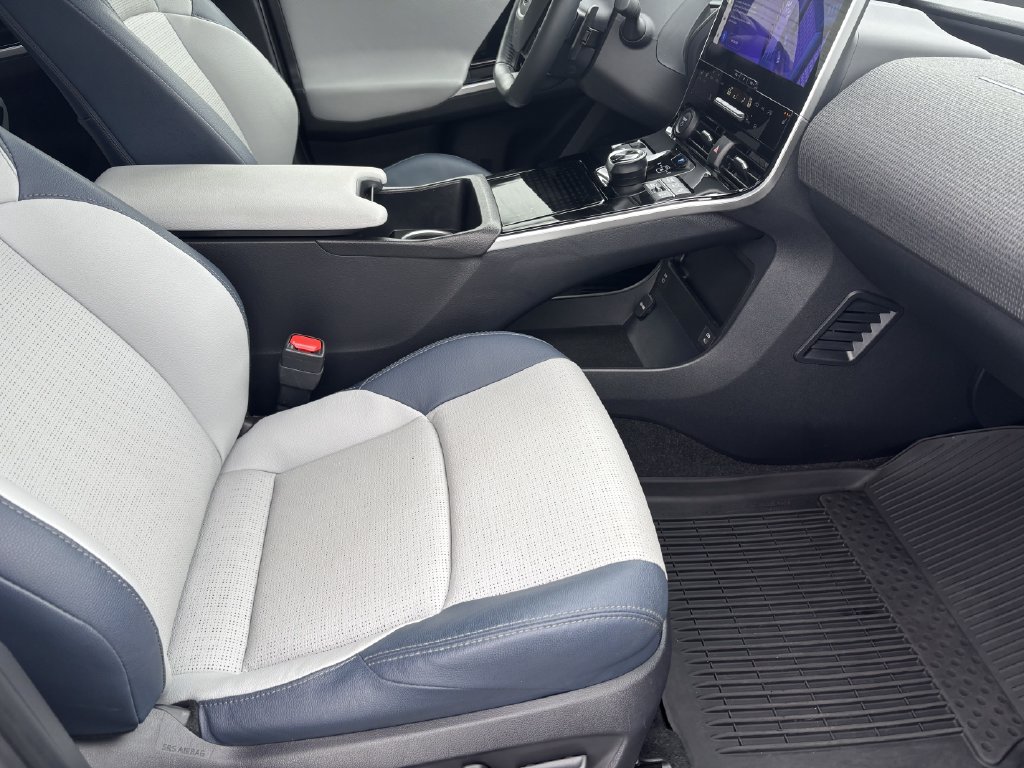 2024 Subaru Solterra Limited - Photo 29