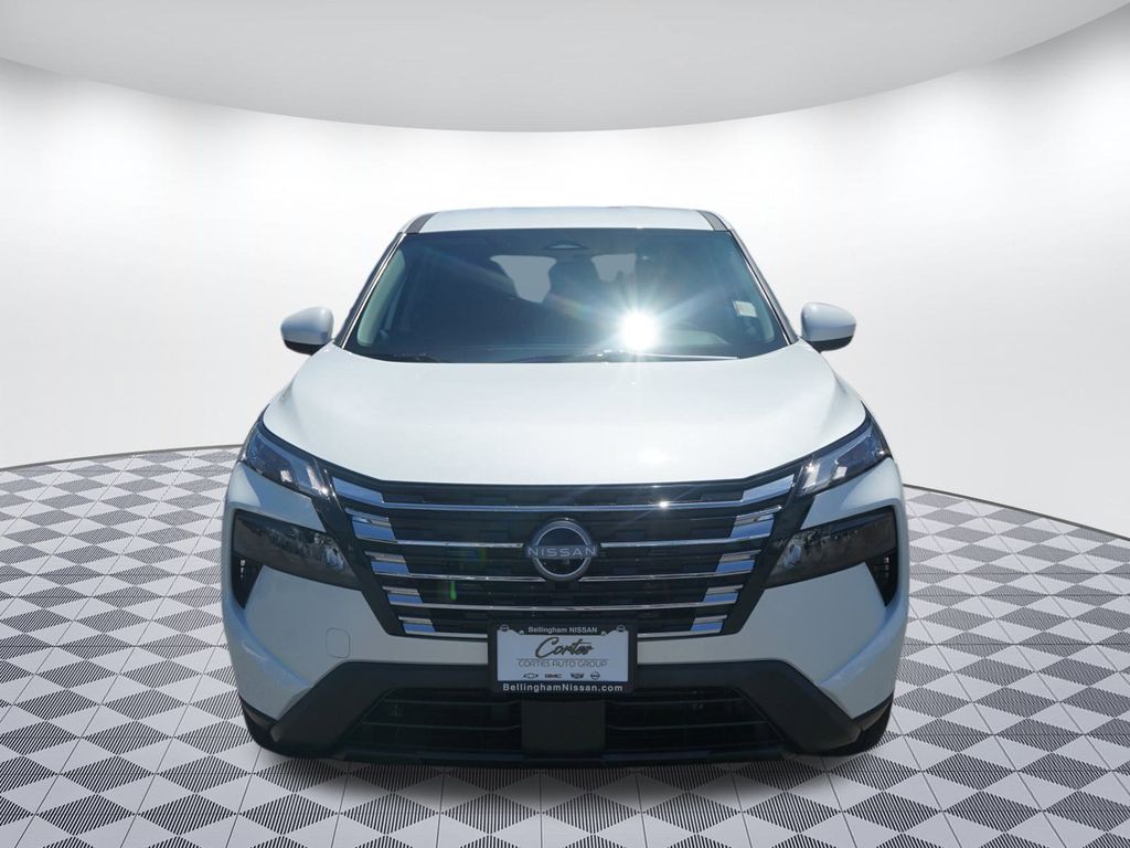 2025 Nissan Rogue SV photo 2