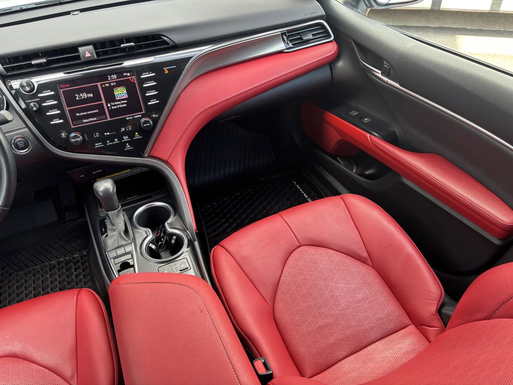 2020 Toyota Camry XSE - Photo 22