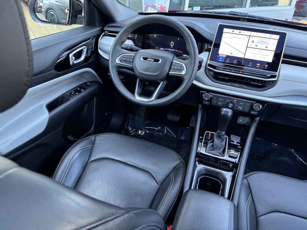 2025 Jeep Compass Limited - Photo 19