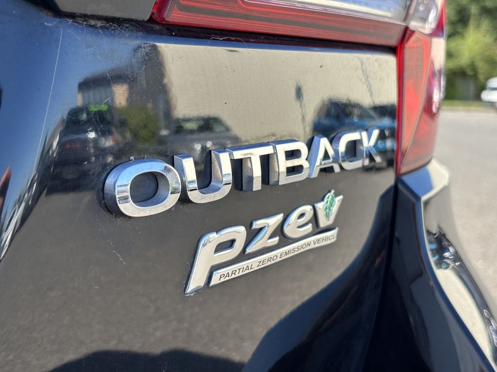 2016 Subaru Outback Limited - Photo 12
