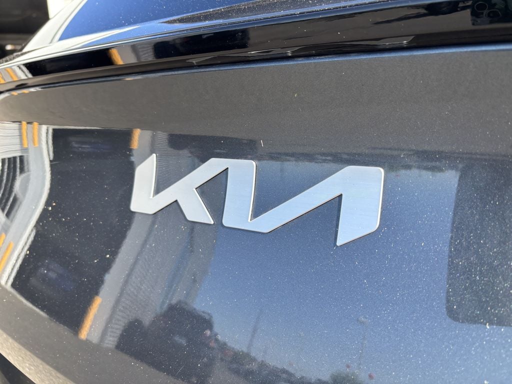 2025 Kia Sportage EX Hybrid - Photo 10