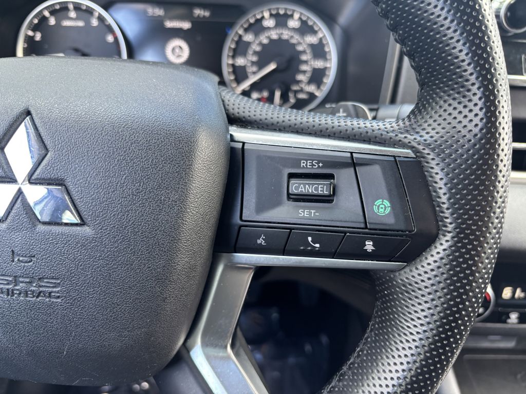 2024 Mitsubishi Outlander SE - Photo 15
