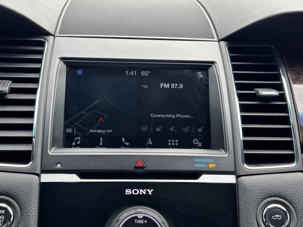 2019 Ford Taurus Limited - Photo 18