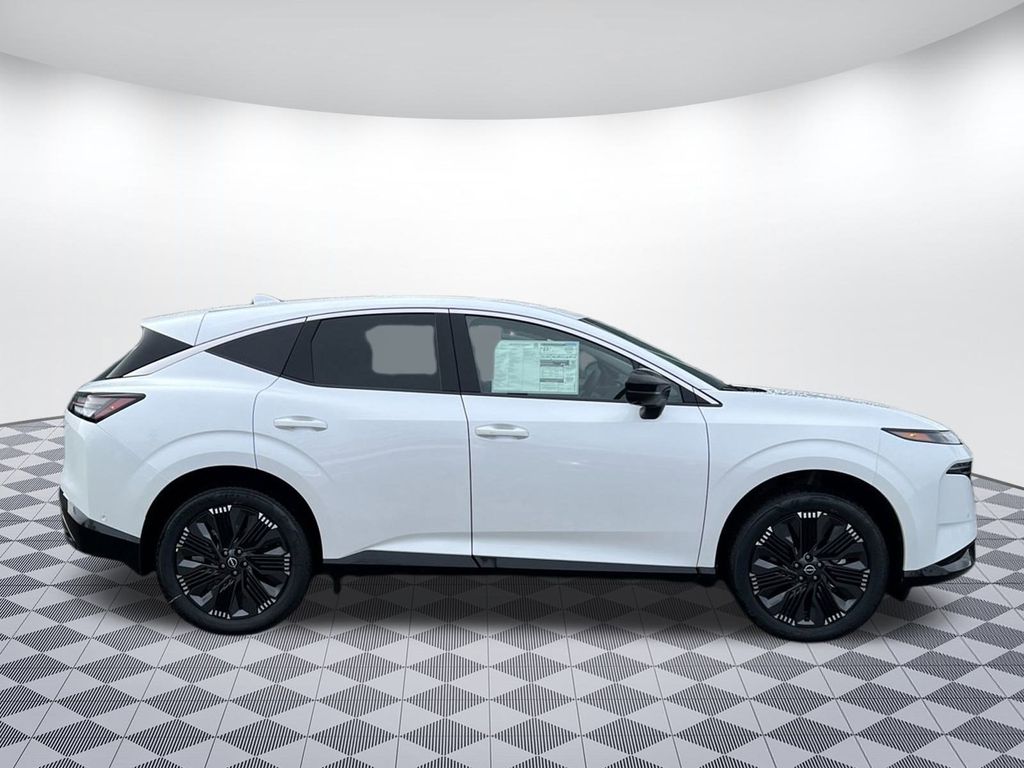 2025 Nissan Murano Platinum photo 2
