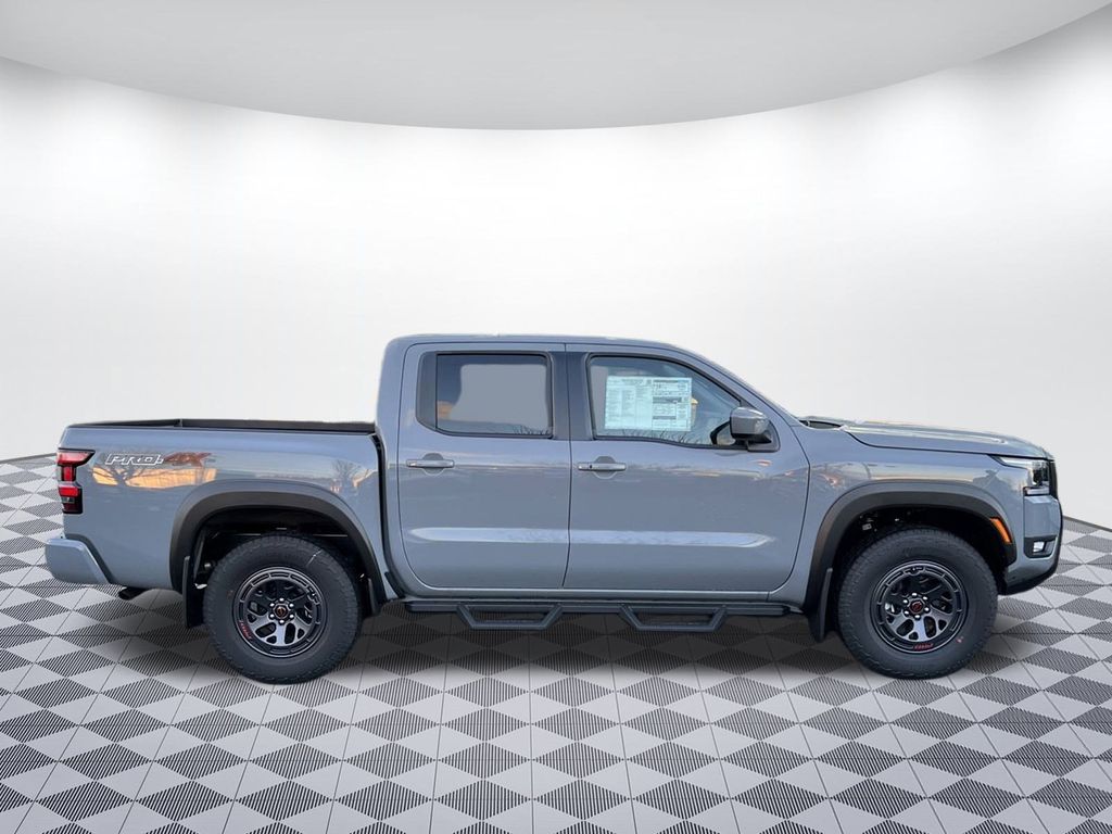 2025 Nissan Frontier PRO-4X photo 2