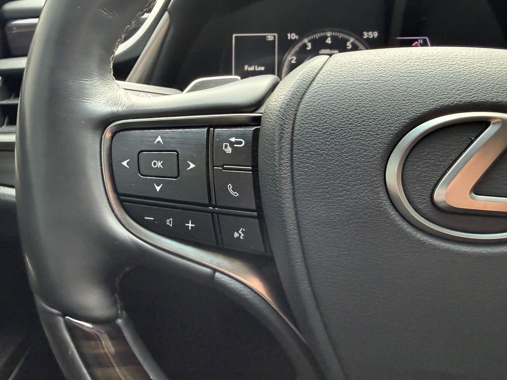 2019 Lexus ES 350 - Photo 14