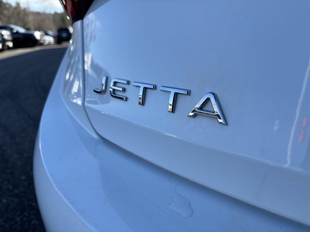 2024 Volkswagen Jetta S - Photo 10