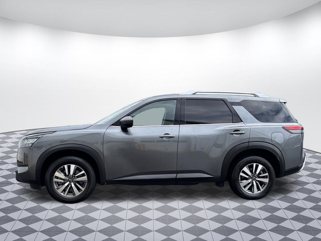 2025 Nissan Pathfinder SL - Photo 4