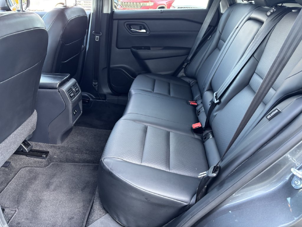 2025 Nissan Rogue SV - Photo 20