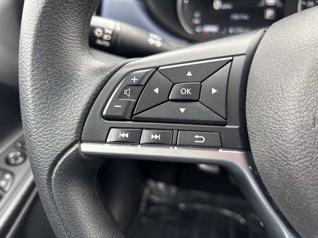 2023 Nissan Versa Sedan SV - Photo 15