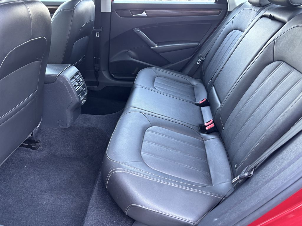2022 Volkswagen Passat Limited Edition - Photo 20