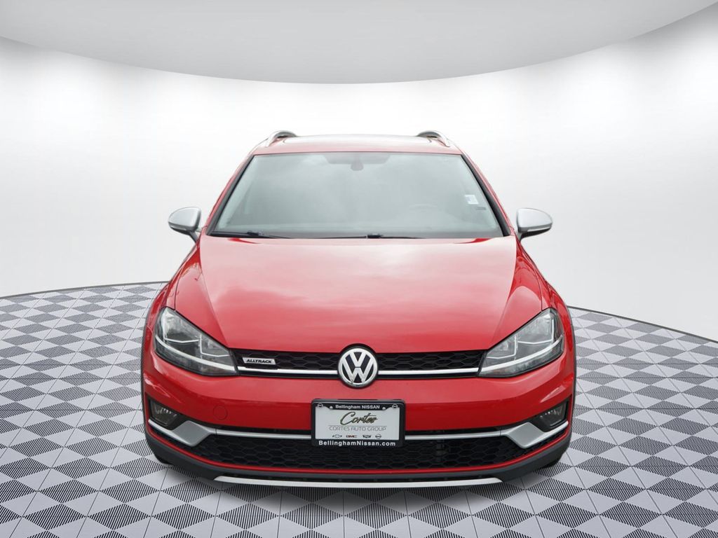 2019 Volkswagen Golf Alltrack TSI S photo 2