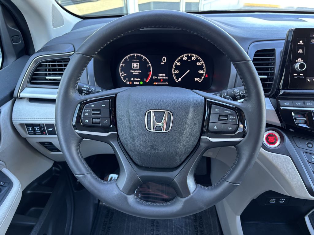 2025 Honda Odyssey EX-L - Photo 13