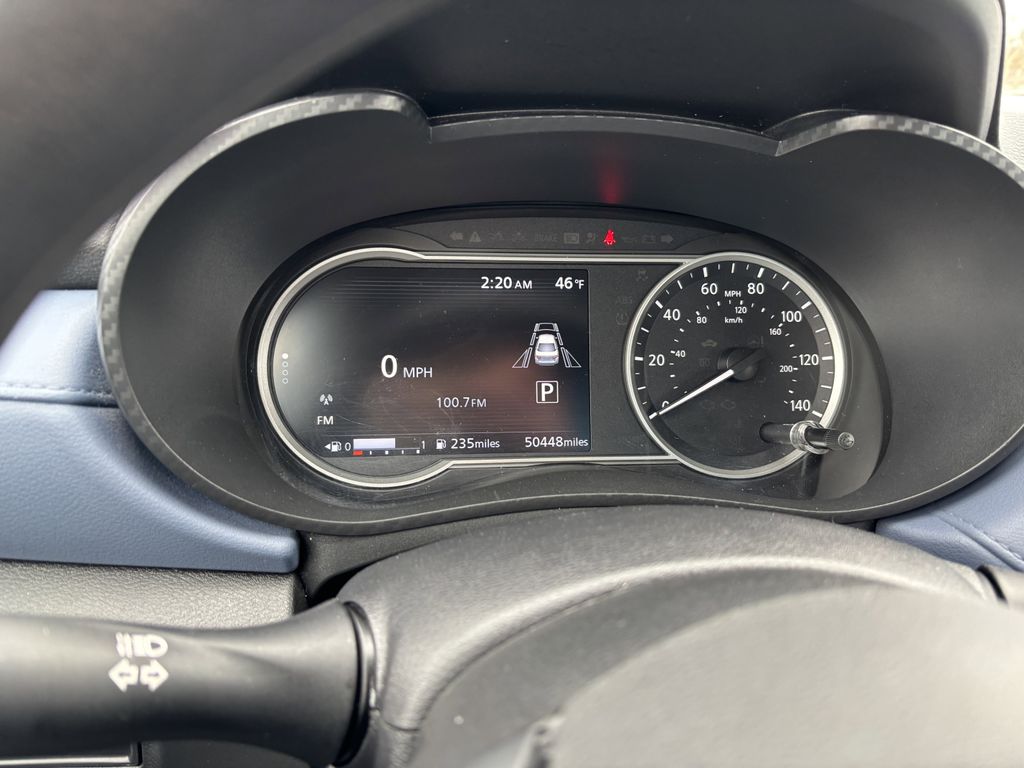 2023 Nissan Versa Sedan SV - Photo 17