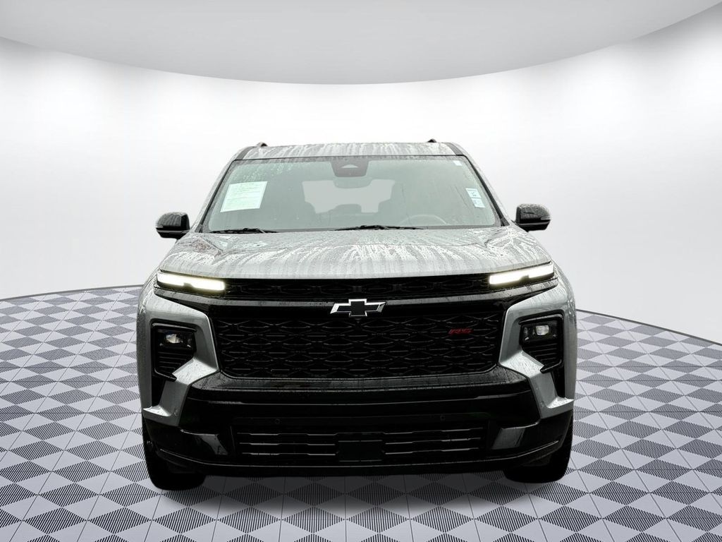 Used 2025 Chevrolet Traverse RS SUV