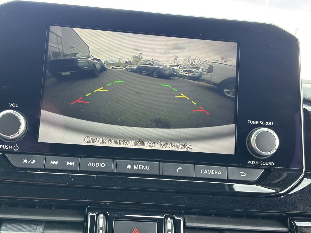 2025 Nissan Pathfinder SV - Photo 33