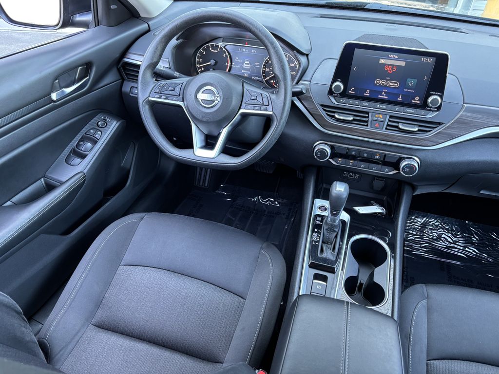 2024 Nissan Altima SV - Photo 22