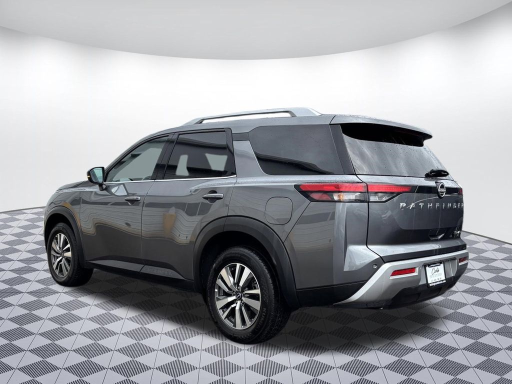 2025 Nissan Pathfinder SL - Photo 5