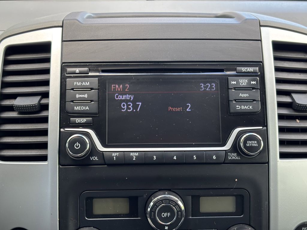 2016 Nissan Frontier SV - Photo 18