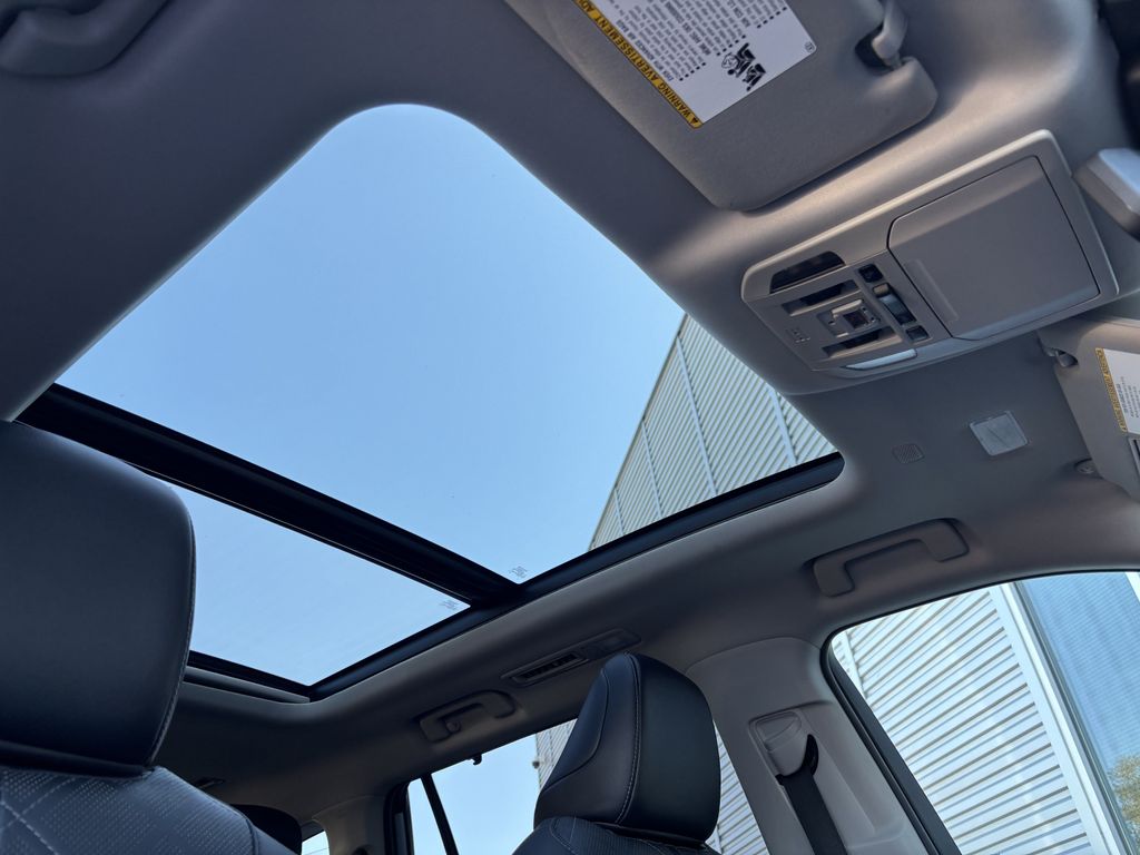 2021 Toyota Highlander Limited - Photo 19