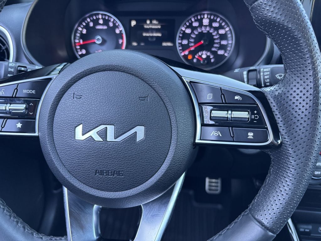 2023 Kia Forte GT-Line - Photo 15