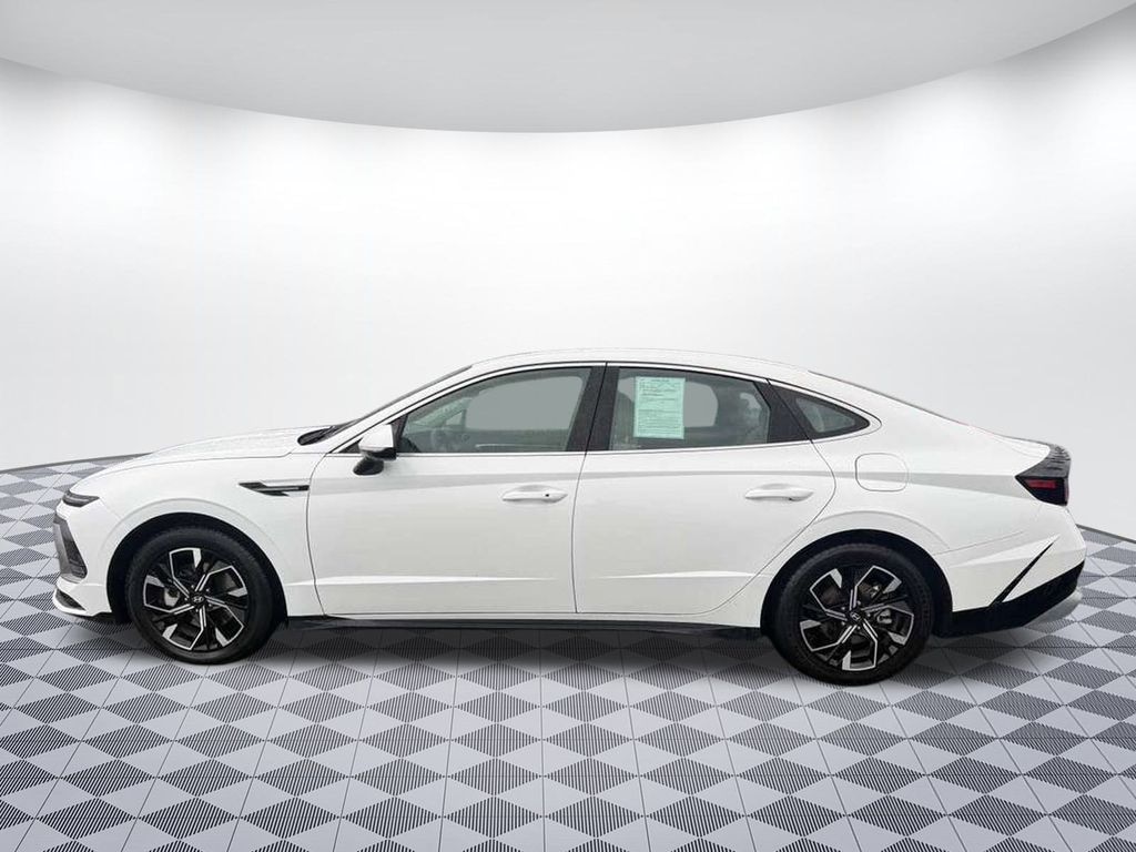 Used 2024 Hyundai Sonata SEL Sedan