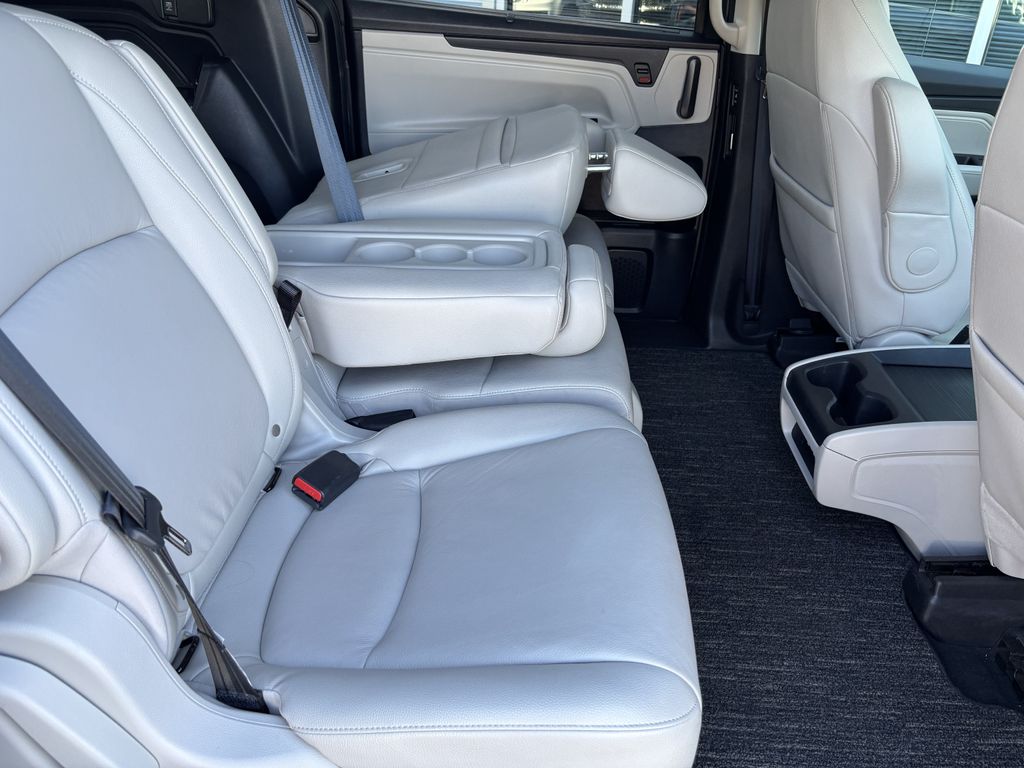 2025 Honda Odyssey EX-L - Photo 27