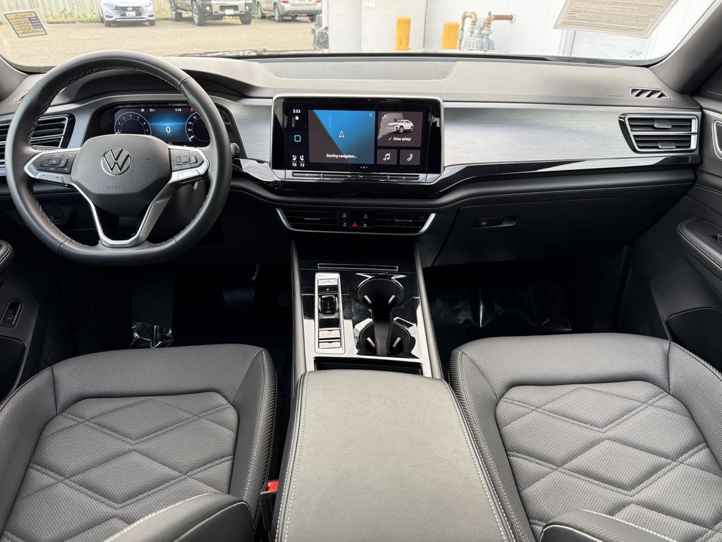 2025 Volkswagen Atlas Cross Sport SE w/Tech - Photo 22