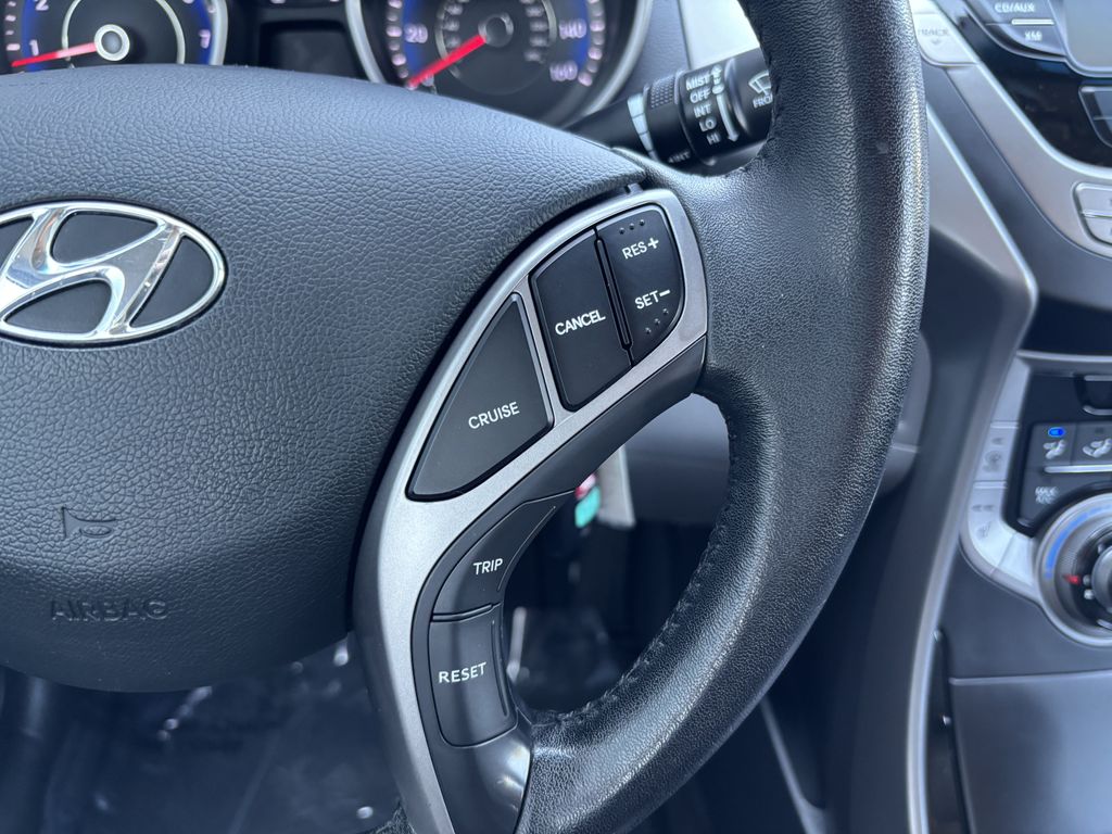 2013 Hyundai Elantra Limited - Photo 15
