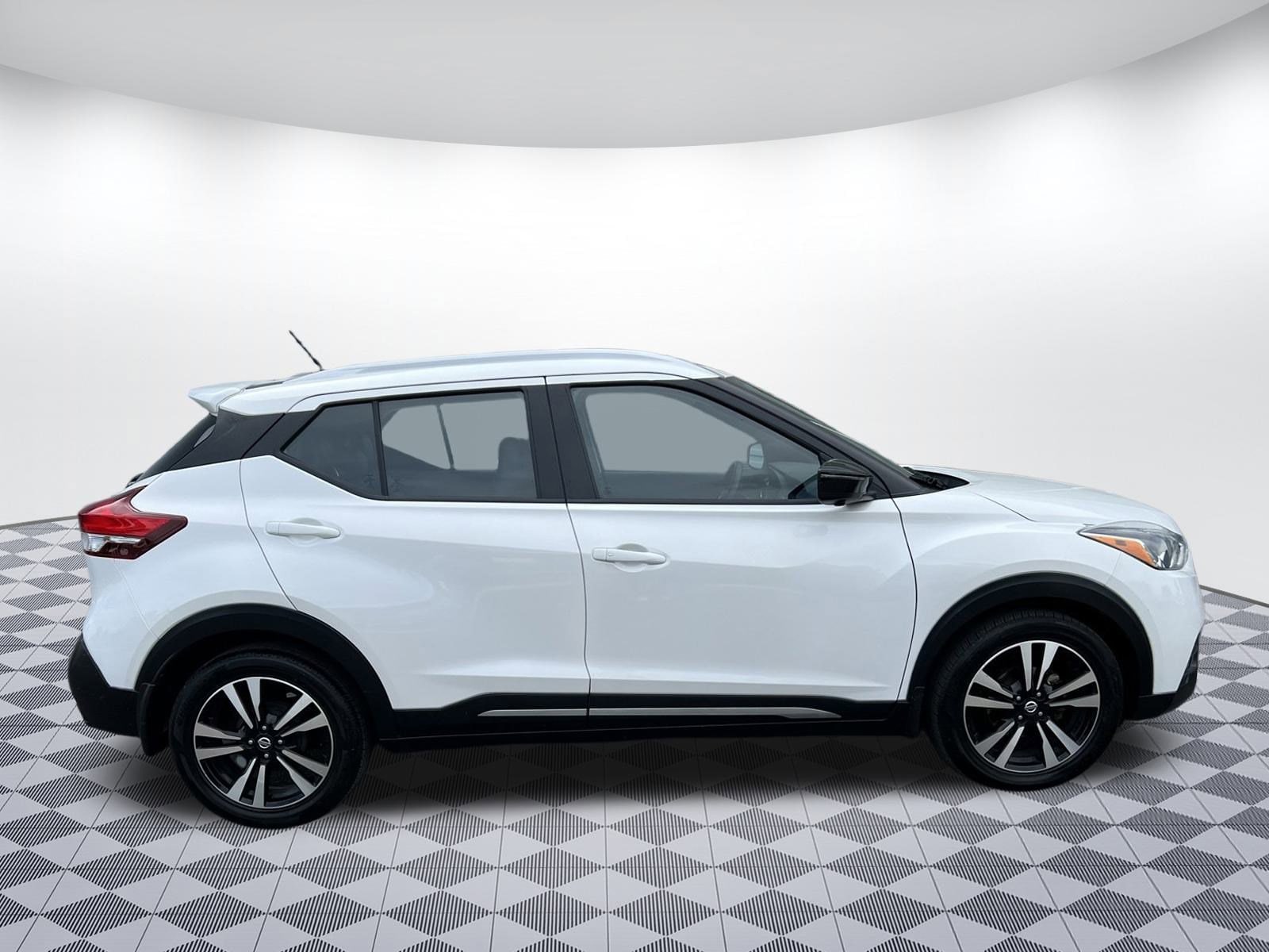 Used 2020 Nissan Kicks SR with VIN 3N1CP5DV6LL542709 for sale in Bellingham, WA