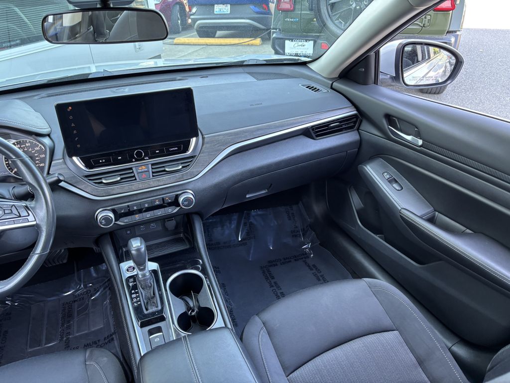 2024 Nissan Altima SV - Photo 22
