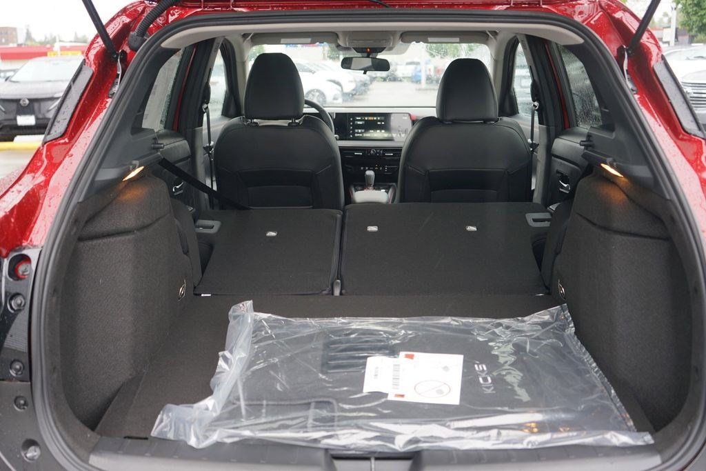2025 Nissan Kicks SR AWD - Photo 29