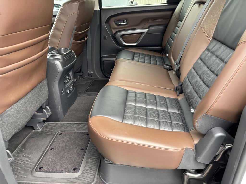 2019 Nissan Titan XD Platinum Reserve - Photo 24