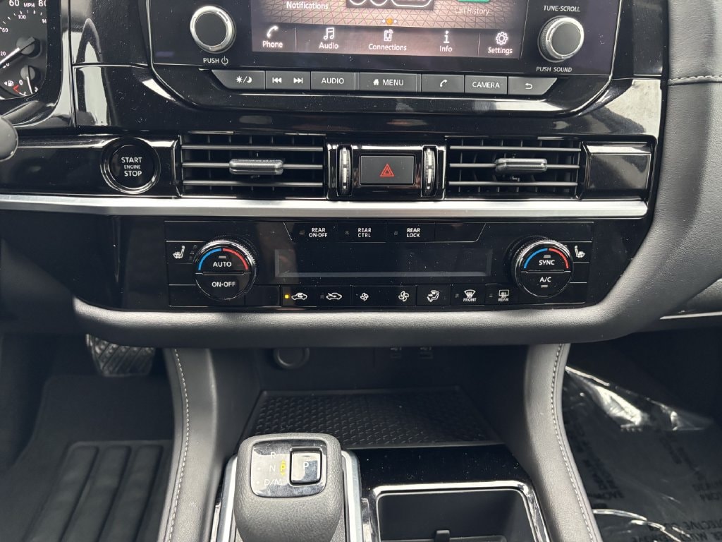 2025 Nissan Pathfinder SV - Photo 18