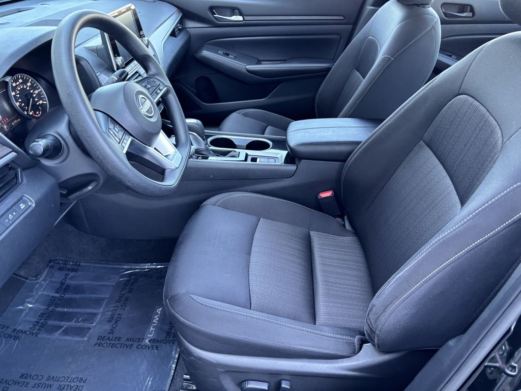2024 Nissan Altima SV - Photo 14