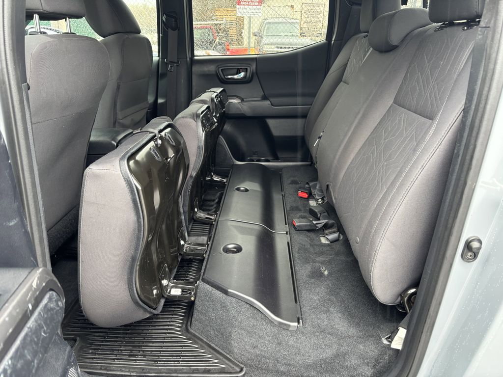 2018 Toyota Tacoma TRD Sport - Photo 27