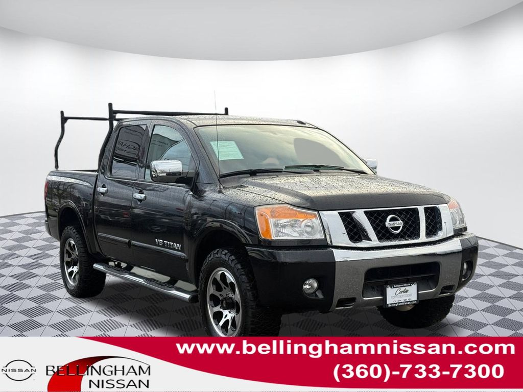2015 Nissan Titan SL's photo
