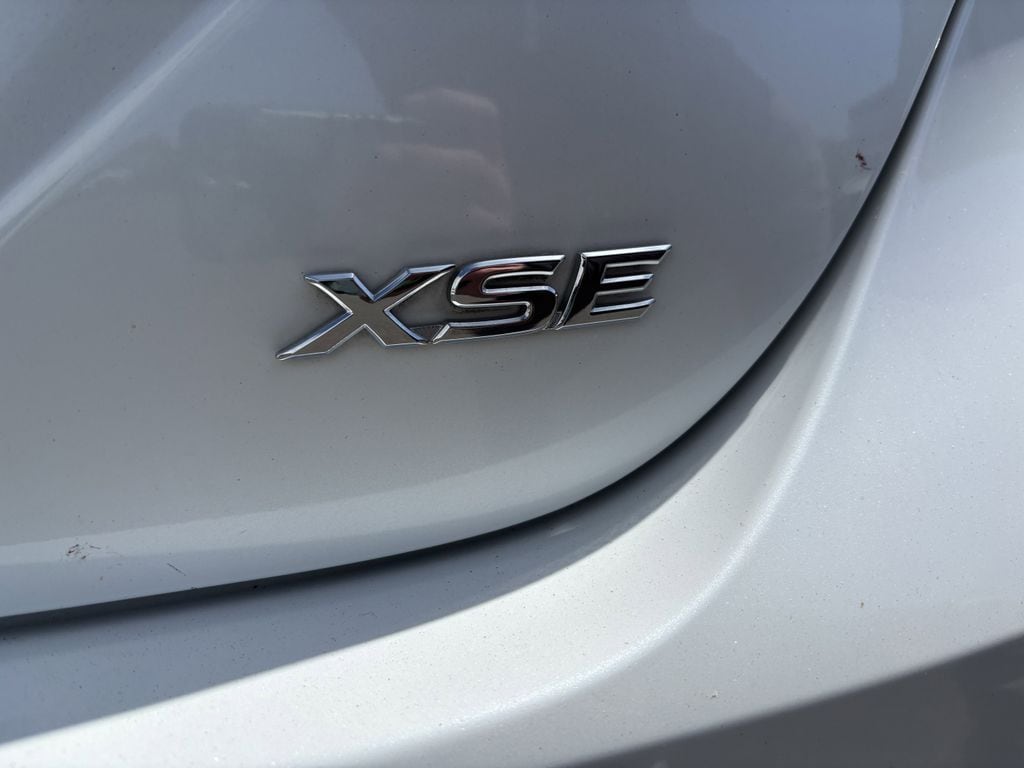2020 Toyota Camry XSE - Photo 12