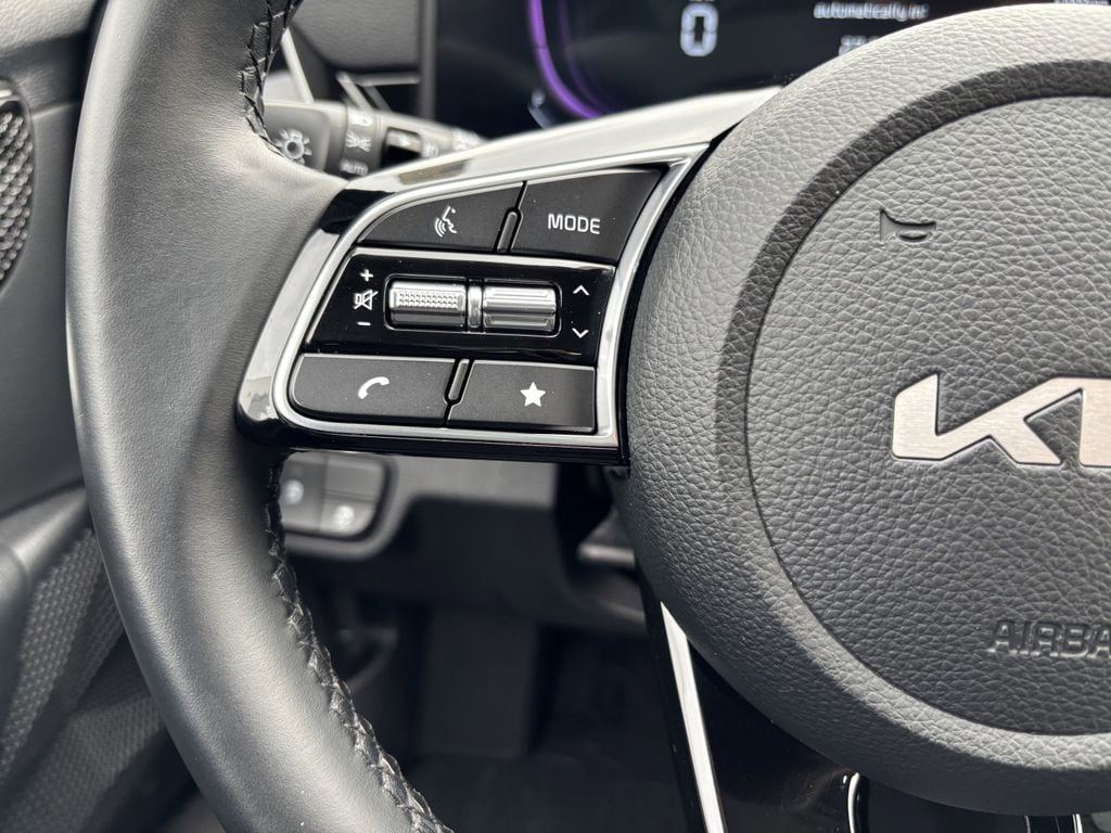 2025 Kia Seltos S - Photo 15