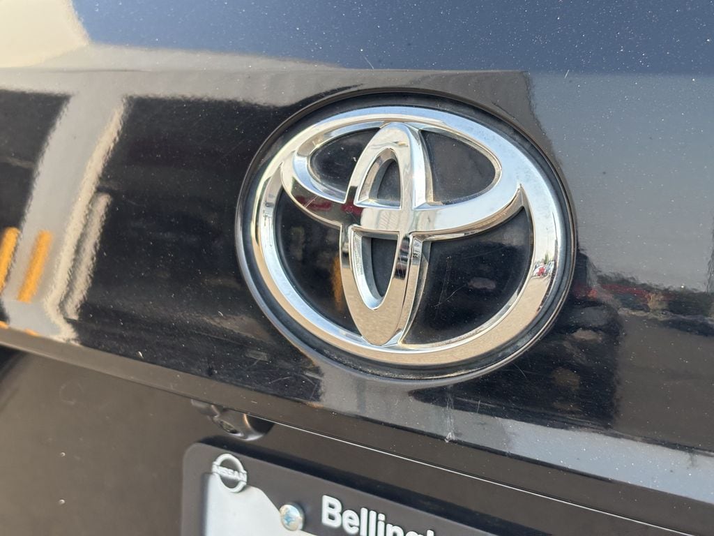 2021 Toyota Highlander XLE - Photo 10