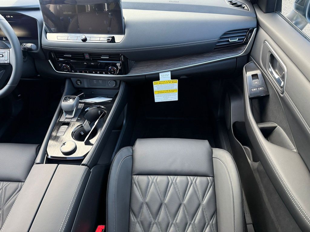 2026 Nissan Rogue Platinum - Photo 18