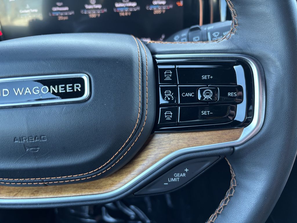 2024 Jeep Grand Wagoneer L Series III - Photo 14